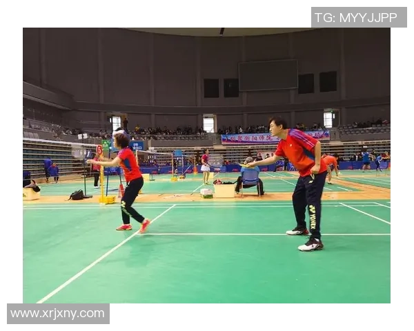 广州羽毛球队与武汉羽毛球队赛后复盘分析团队协作与战术配合的关键因素 广州羽毛球队与武汉羽毛球队赛后复盘分析团队协作与战术配合的关键因素
