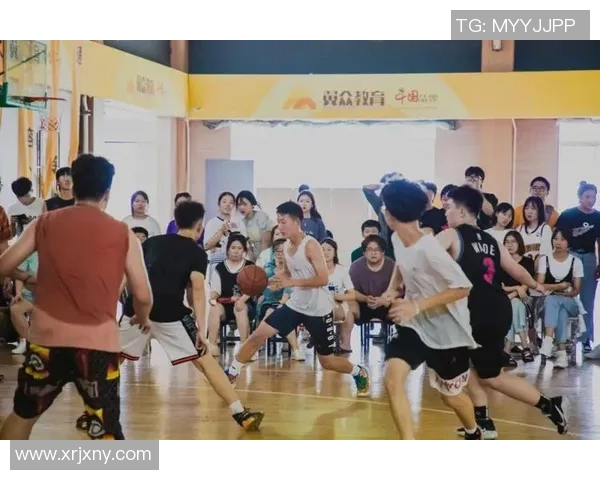 杭州羽毛球队杯赛征程中的拼搏与成长历程全景回顾 杭州羽毛球队杯赛征程中的拼搏与成长历程全景回顾