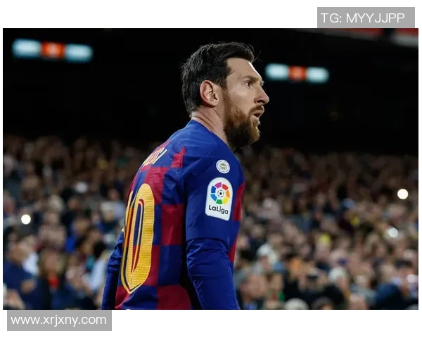 当今足坛最红火的明星球员盘点与他们的辉煌成就分析